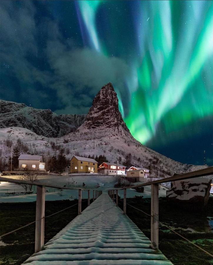 Reine Basecamp - Apartments & Rooms エクステリア 写真